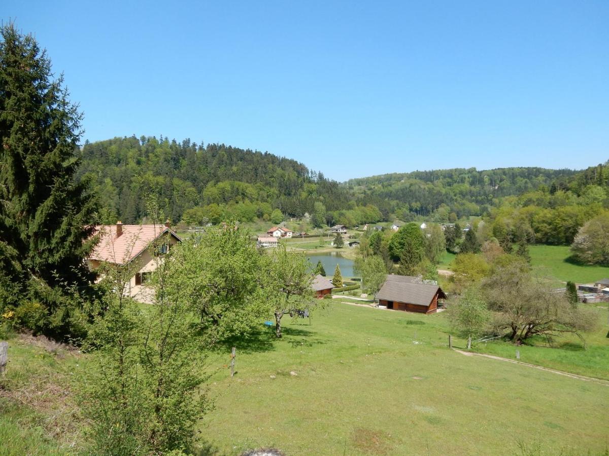 Cosy Holiday Home With Garden In Walscheid 외부 사진